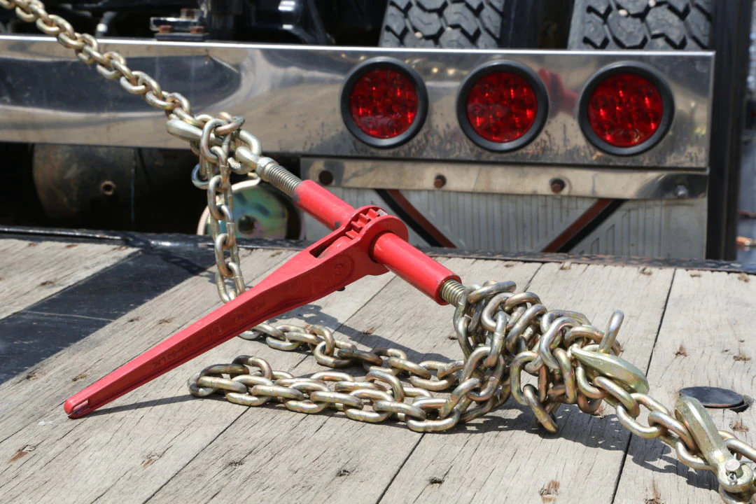 Chains and Binders Flatbed